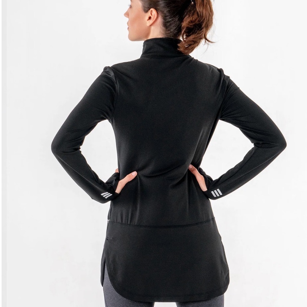 Elegant Black Long Sleeve Sweatshirt